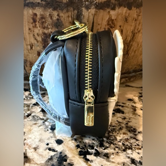 Loungefly Harry Potter Hogwarts™ Mystery Mini Backpack Keychain Charm - Owl - Picture 5 of 6